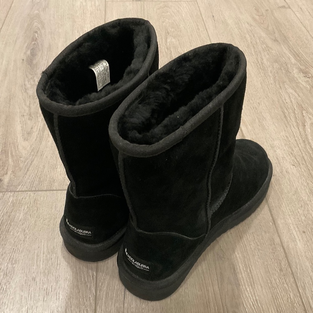 KOOLABURRA by UGG Koola  Short Black Boot Size 9 Like New